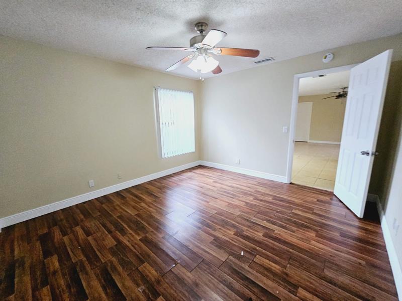 Image 15 of 22 For 2 Crossings Cir  G