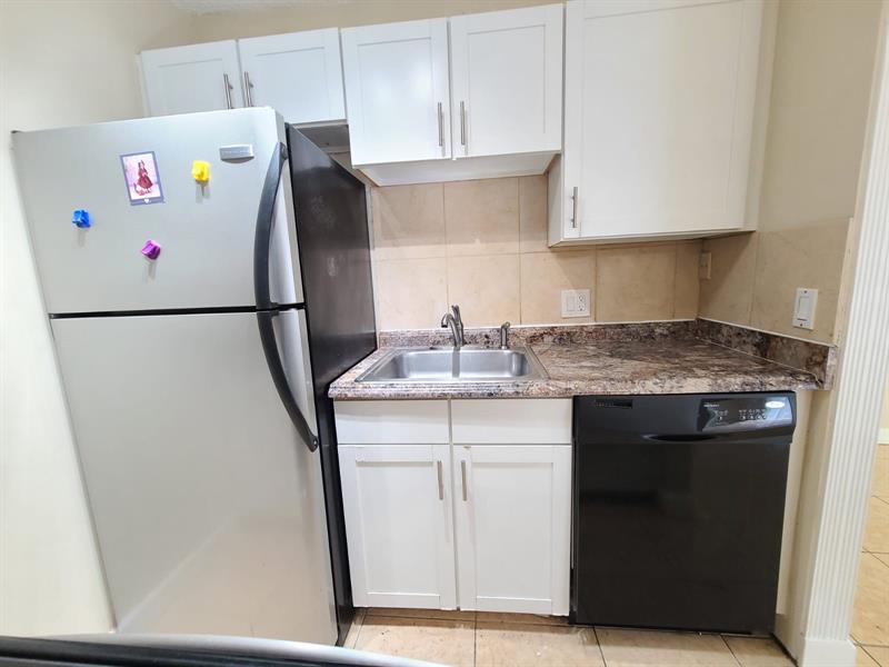 Image 4 of 22 For 2 Crossings Cir  G