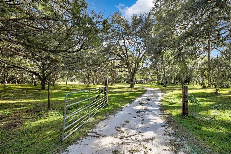 Details for 26250 Blackjack St, Brooksville, FL 34601