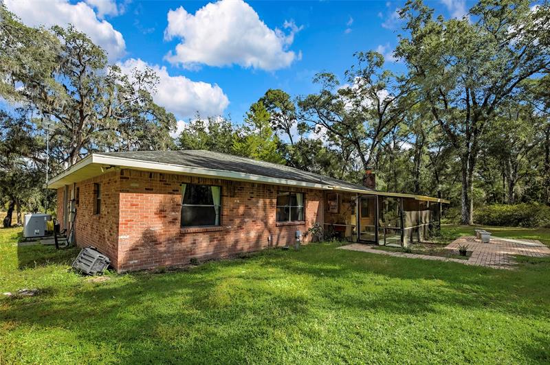 Image 17 of 57 For 26250 Blackjack St