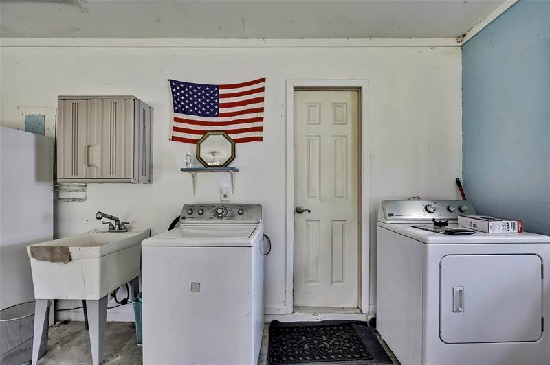 Image 27 of 57 For 26250 Blackjack St