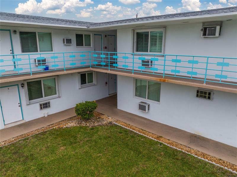 Image 2 of 23 For 3525 Tyler St 9