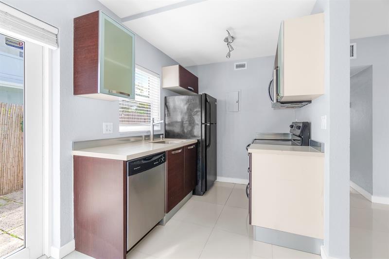 Image 11 of 29 For 416 15th Ave  3