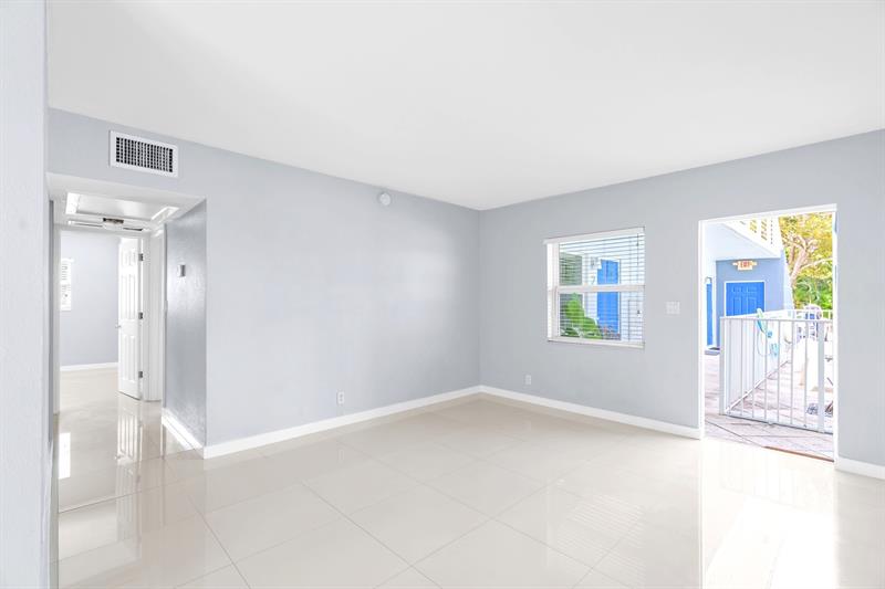 Image 7 of 29 For 416 15th Ave  3