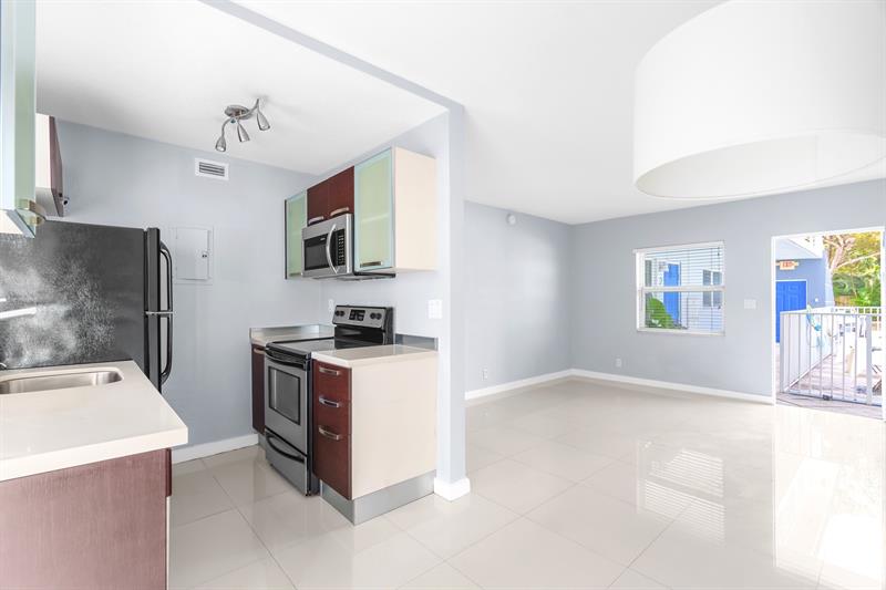 Image 9 of 29 For 416 15th Ave  3