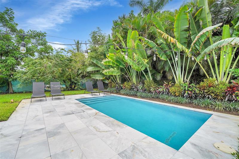 Image 46 of 48 For 400 26th Dr  