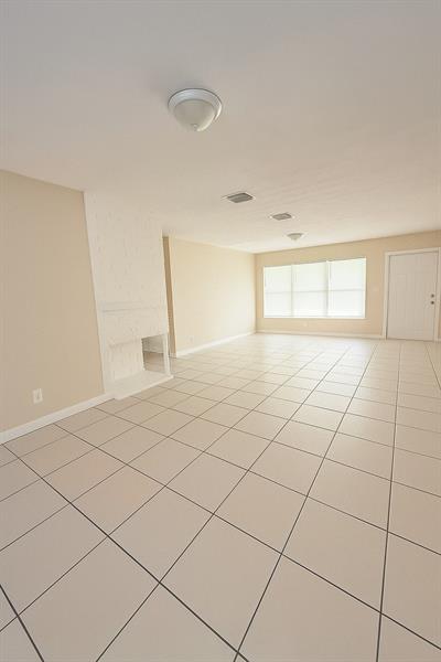 Image 12 of 14 For 6721 Mcclellan St