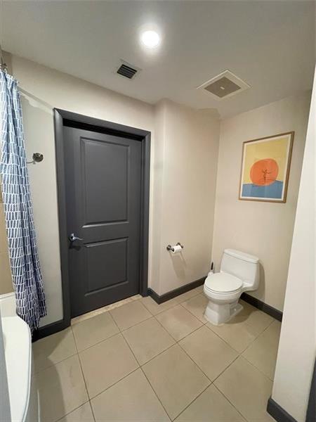 Image 30 of 35 For 1945 Ocean Dr  505