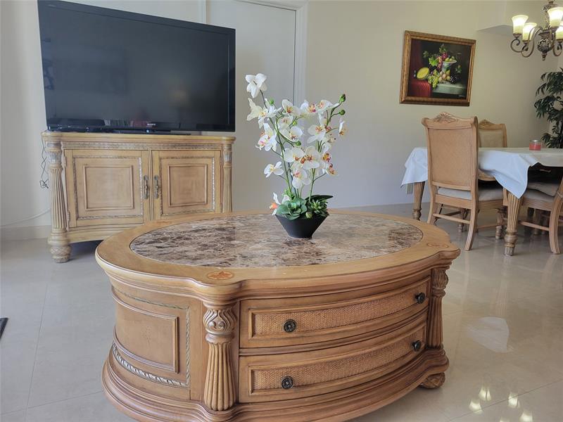 Image 11 of 34 For 2401 Ocean Dr  1108