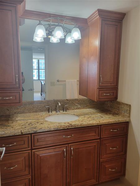 Image 14 of 34 For 2401 Ocean Dr  1108