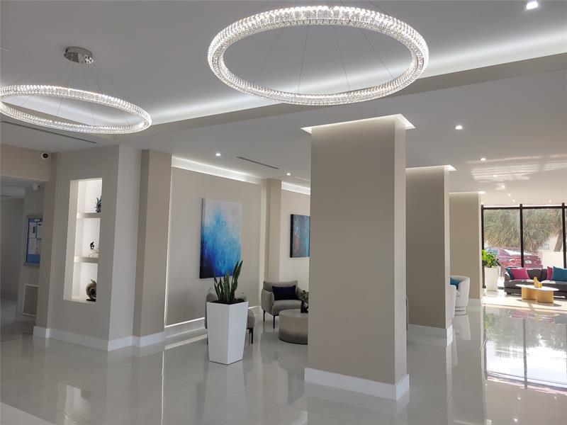 Image 26 of 34 For 2401 Ocean Dr  1108