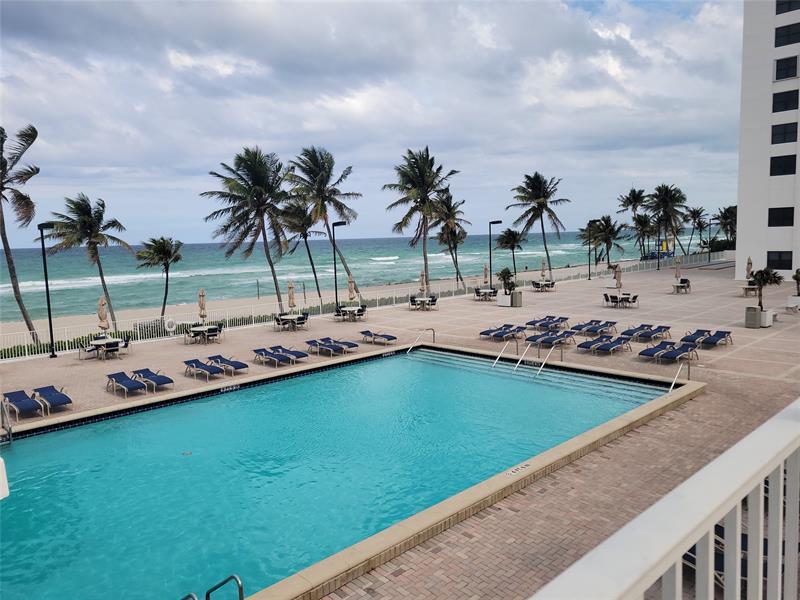 Image 33 of 34 For 2401 Ocean Dr  1108