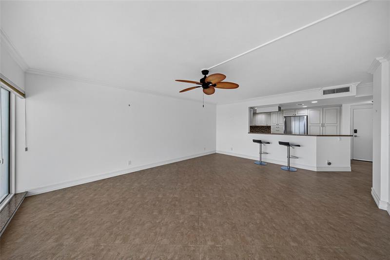 Image 12 of 16 For 2100 Ocean Dr 11-l