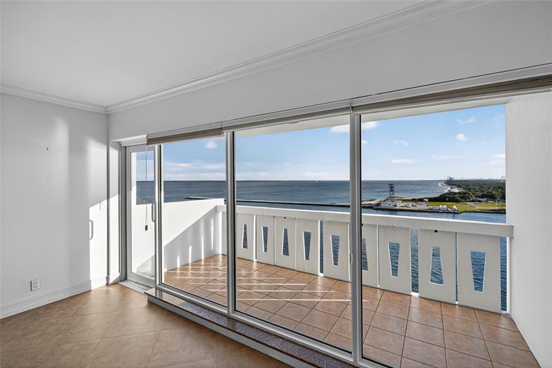 Image 7 of 16 For 2100 Ocean Dr 11-l