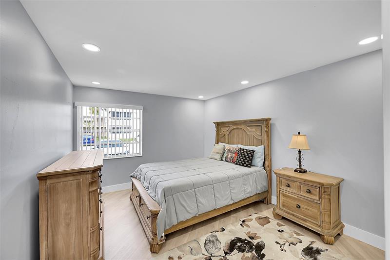 Image 14 of 23 For 964 Normandy Trail  U