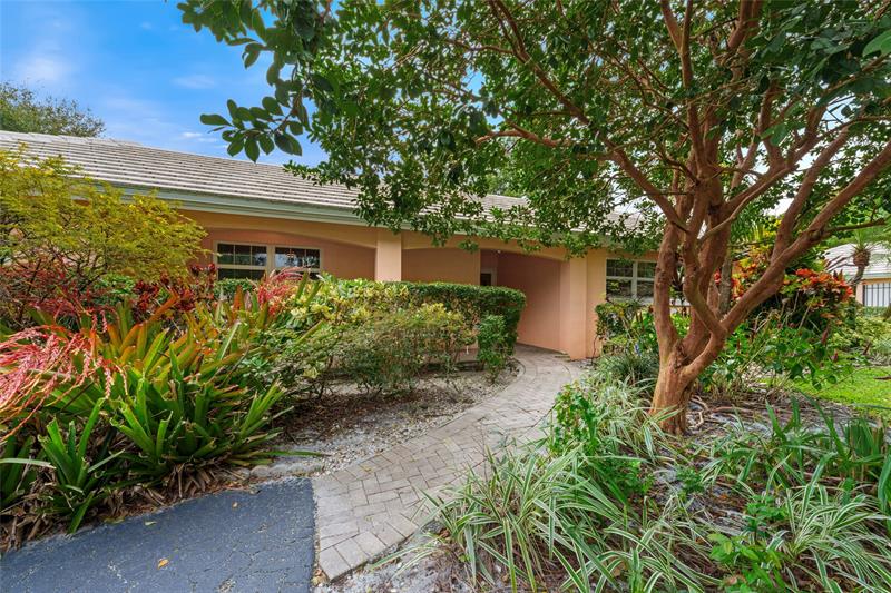 Details for 900 Cypress Ter  V 61, Pompano Beach, FL 33069