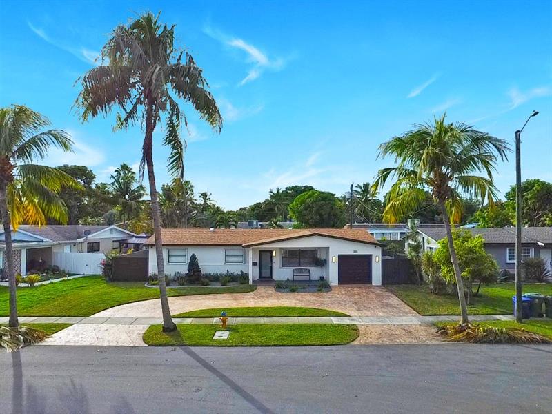 Details for 300 65th Way, Pembroke Pines, FL 33023