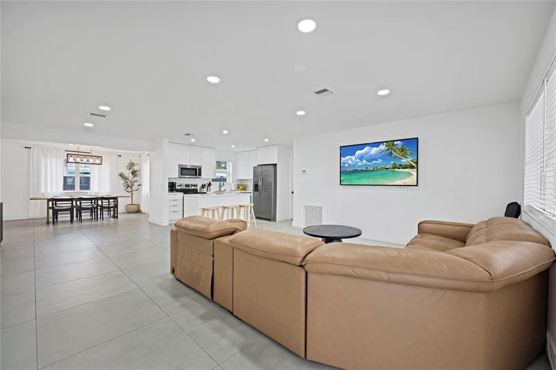 Image 10 of 35 For 300 65th Way