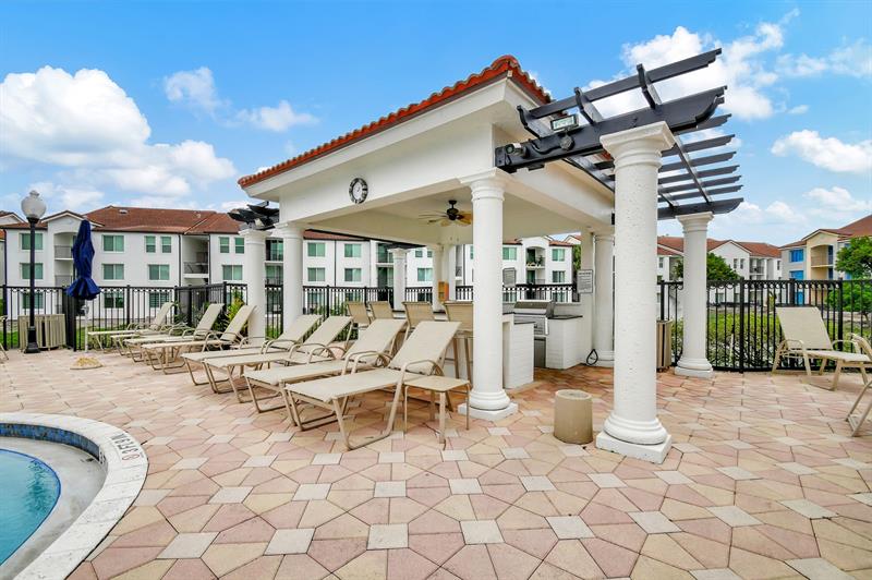 Image 15 of 34 For 1312 Villa Ln  1312