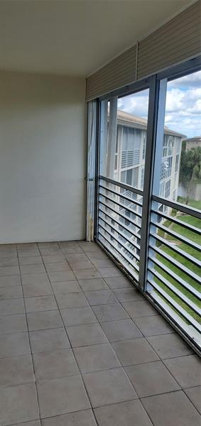 Image 13 of 20 For 1902 Bermuda Cir  H4