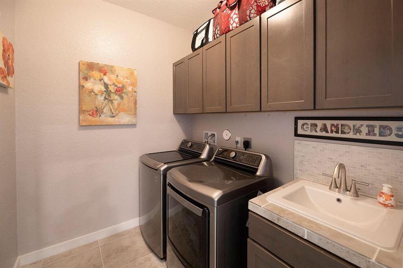 Image 10 of 12 For 4581 Exchange Ave