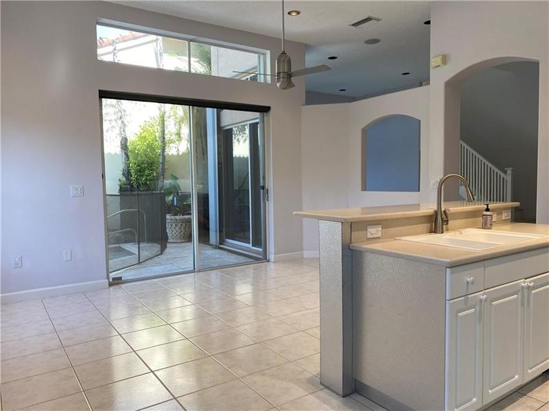 Image 5 of 9 For 1940 Sweetbay Way