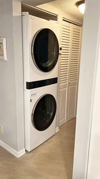 Image 11 of 36 For 367 Federal Hwy  C225