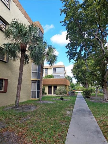 Image 31 of 36 For 367 Federal Hwy  C225