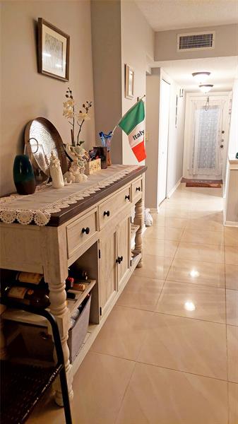 Image 7 of 36 For 367 Federal Hwy  C225