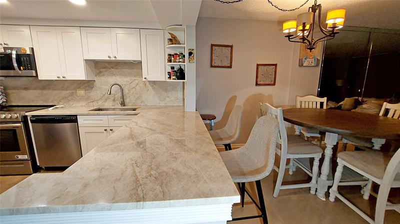 Image 8 of 36 For 367 Federal Hwy  C225