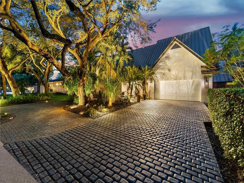 Details for 2415 Riverlane Ter, Fort Lauderdale, FL 33312