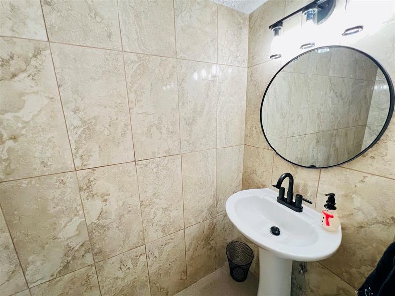 Image 11 of 22 For 1123 Andrews Ave