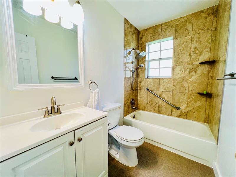 Image 13 of 22 For 1123 Andrews Ave