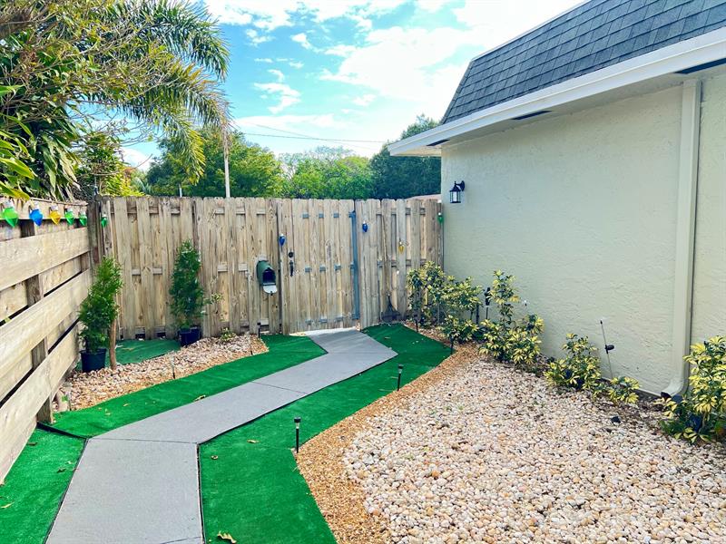 Image 5 of 22 For 1123 Andrews Ave