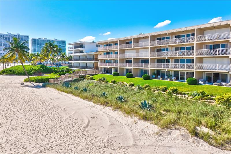 Image 10 of 23 For 1710 Ocean Ln  104