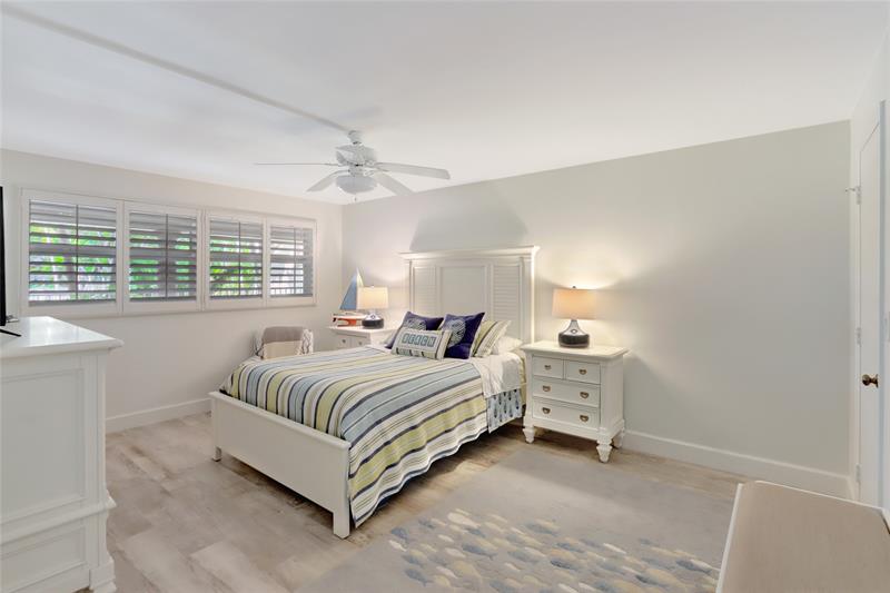 Image 20 of 23 For 1710 Ocean Ln  104