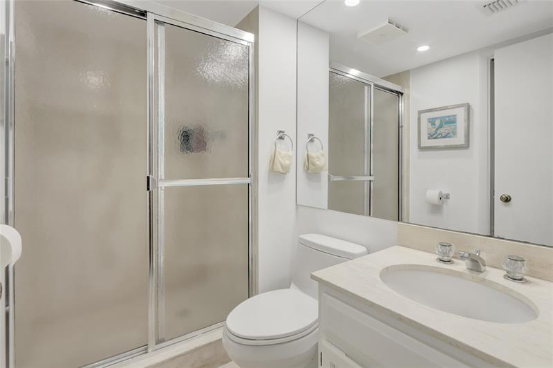 Image 22 of 23 For 1710 Ocean Ln  104