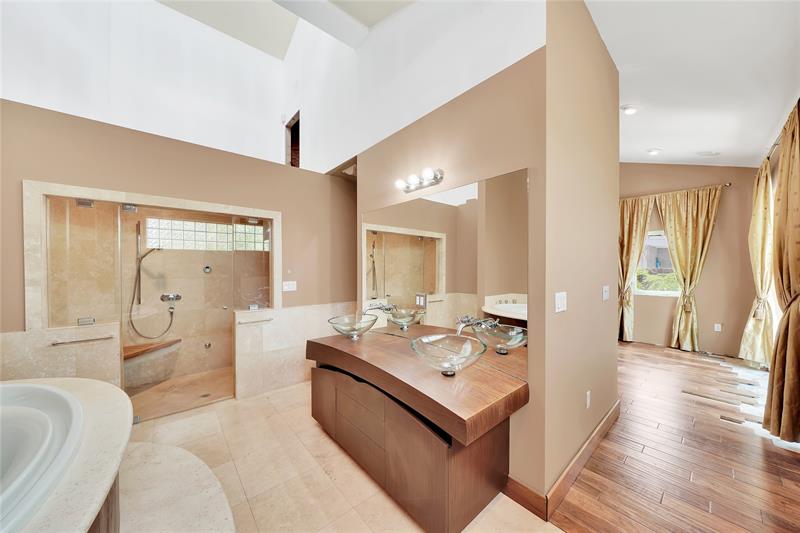 Image 16 of 58 For 2631 Okeechobee Ln