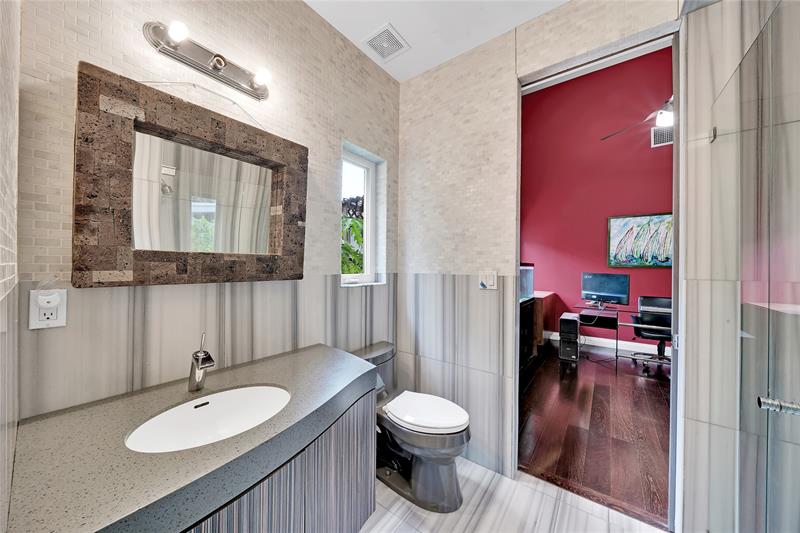 Image 25 of 58 For 2631 Okeechobee Ln