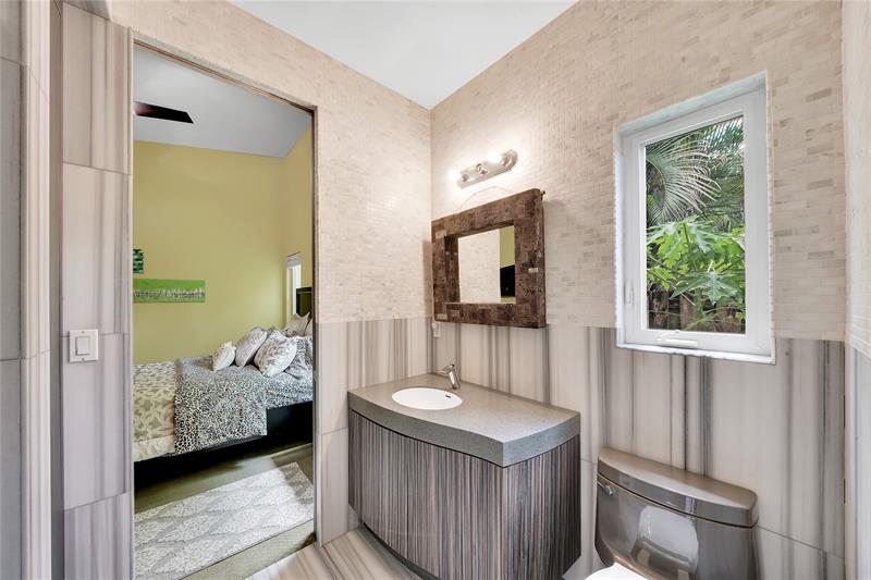 Image 26 of 58 For 2631 Okeechobee Ln