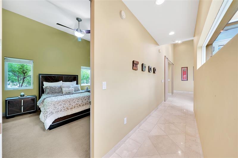 Image 28 of 58 For 2631 Okeechobee Ln