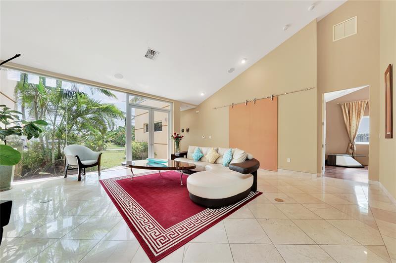 Image 3 of 58 For 2631 Okeechobee Ln