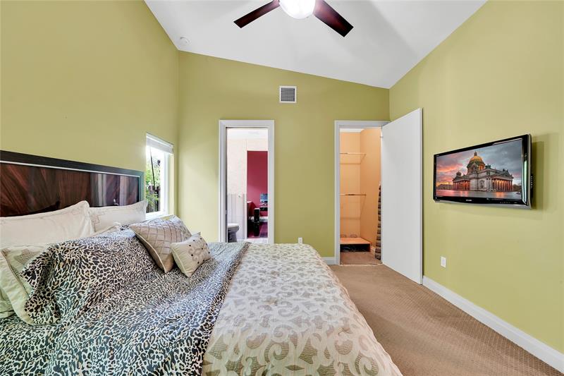 Image 31 of 58 For 2631 Okeechobee Ln