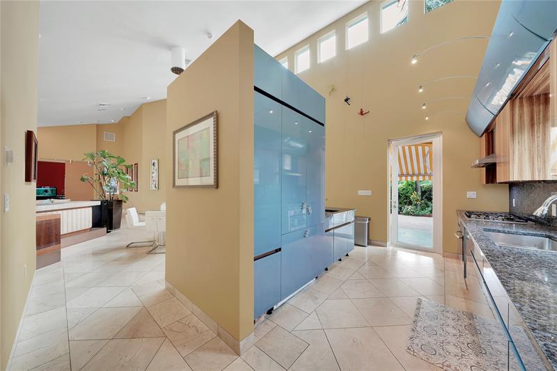 Image 40 of 58 For 2631 Okeechobee Ln