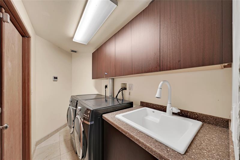 Image 46 of 58 For 2631 Okeechobee Ln