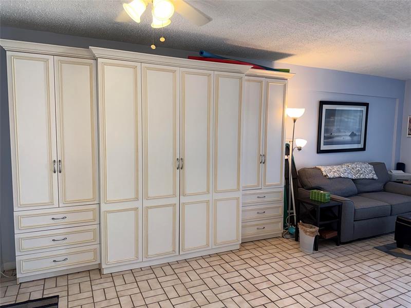 Image 6 of 7 For 321 Wilson St 306a