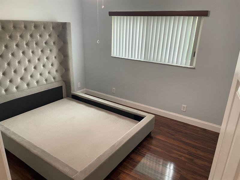 Image 13 of 16 For 191 6th Ct  