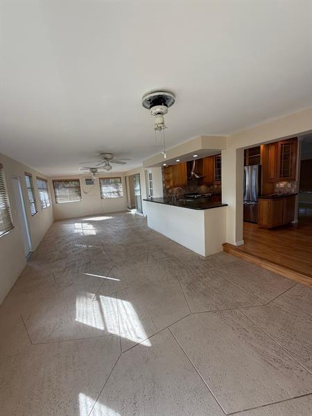 Image 15 of 23 For 1424 12th Ave