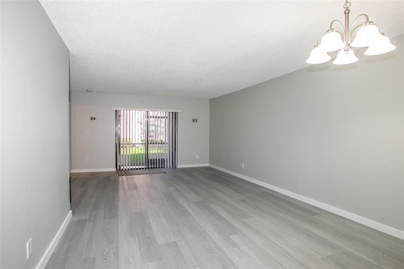 Image 4 of 19 For 10557 10th St  101