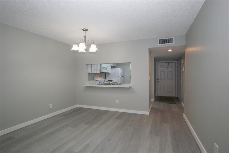 Image 7 of 19 For 10557 10th St  101